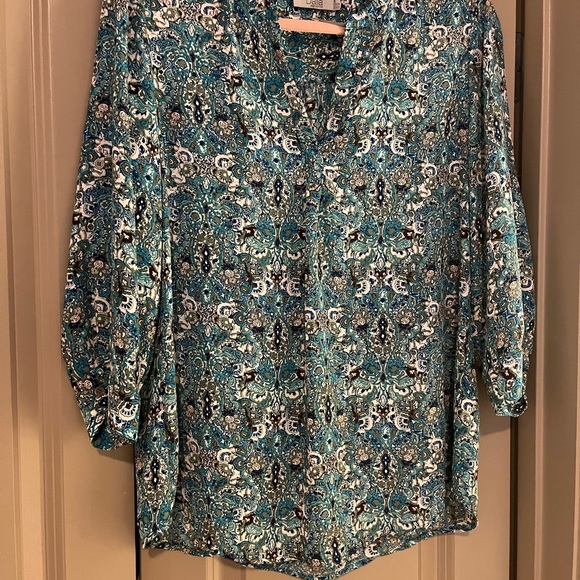 Patterned Blue Blouse - Picture 2 of 3